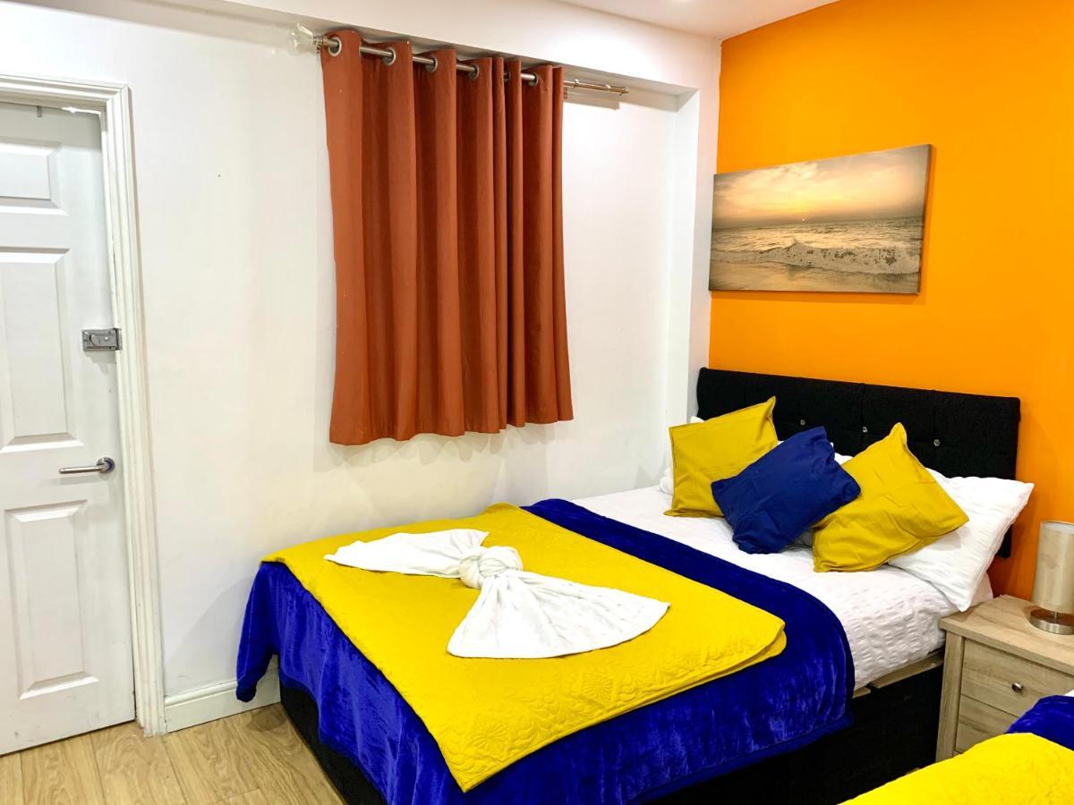 London 2 Bedroom Apartment, Kitchen, Reception And Private Garden Exterior photo